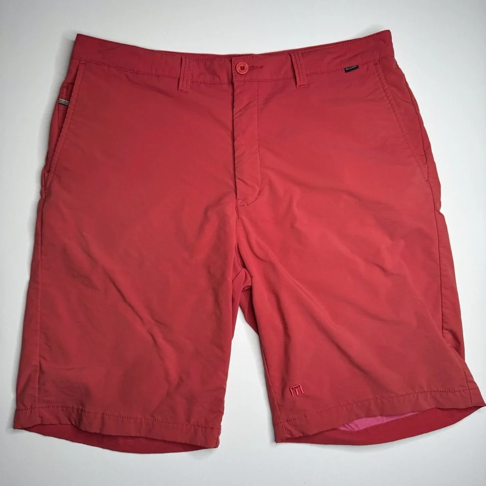 Travis Mathew Stretch Flat Front Golf Shorts 10” Inseam Preppy Athleisure